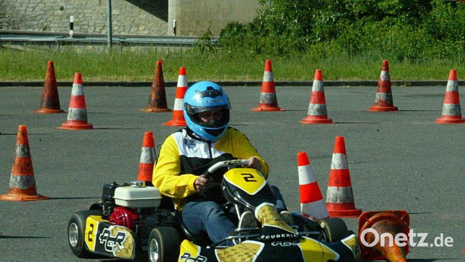 Ganz schön knifflig, dieser Parcours. Jedes Umwerfen von Pylonen kostet wertvolle Sekunden.	Bilder: Kreuzer (2)