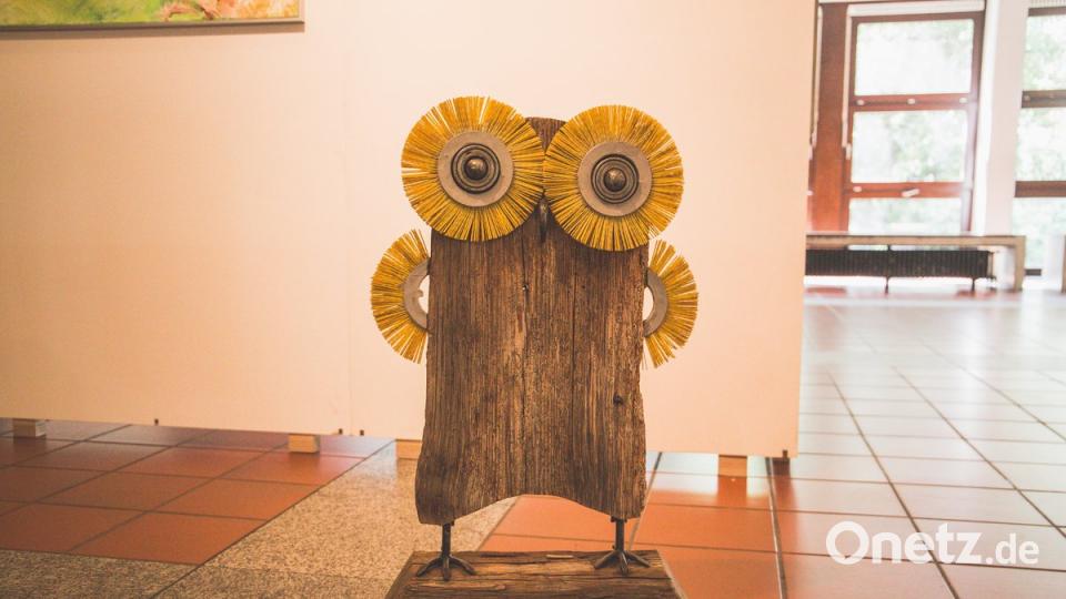 Starrer Blick, entschlossene Haltung: Der &quot;Nachtjäger&quot; von Künstlerin Barbara Hierl begeistert bei der Pfingstausstellung.