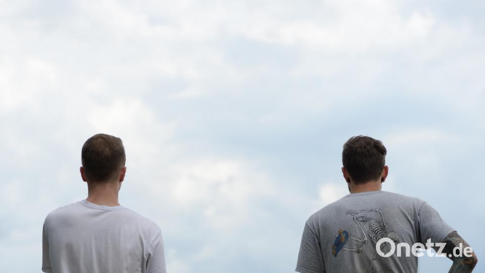 Schöne Aussichten. Brückmann (brü), Andreas [BRÜ] (<a href=