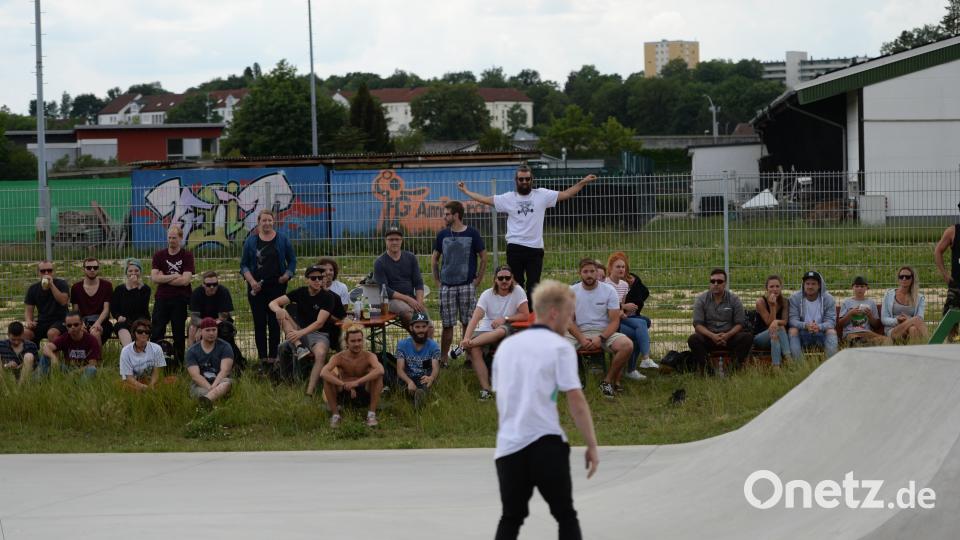 Ambergs Skateboardinitiative ist als Veranstalter natürlich mit am Start. Brückmann (brü), Andreas [BRÜ] (<a href=
