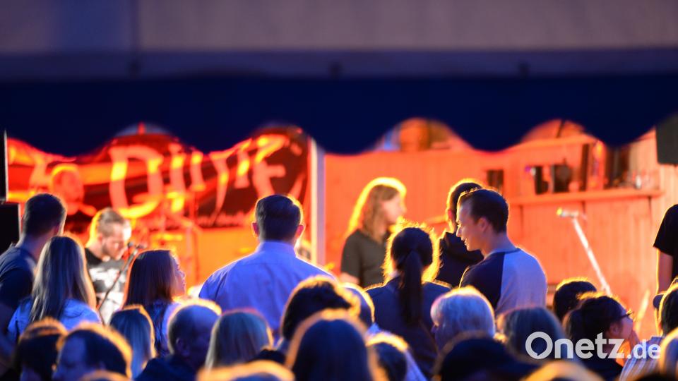 Vor der Bühne Brückmann (brü), Andreas [BRÜ] (mail@andreasbrueckmann.de)