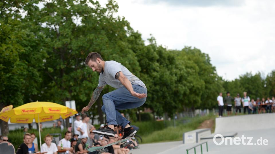 Benni aus Sulzbach-Rosenberg war mit 29 Jahren der älteste Skater auf dem Platz. Brückmann (brü), Andreas [BRÜ] (<a href=
