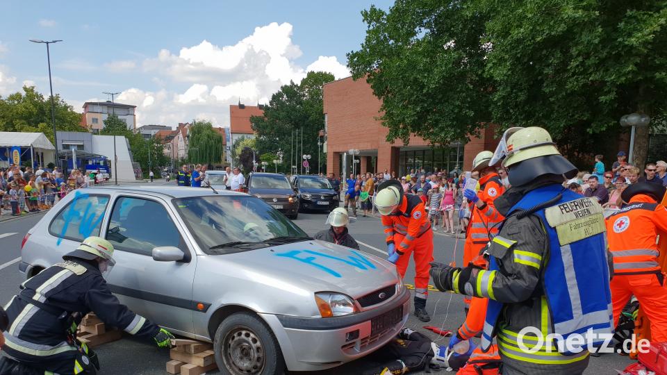 Beim 17. Weidener Boxenstopp gab es einiges an Blaulicht zu sehen. Detlef Bartonek