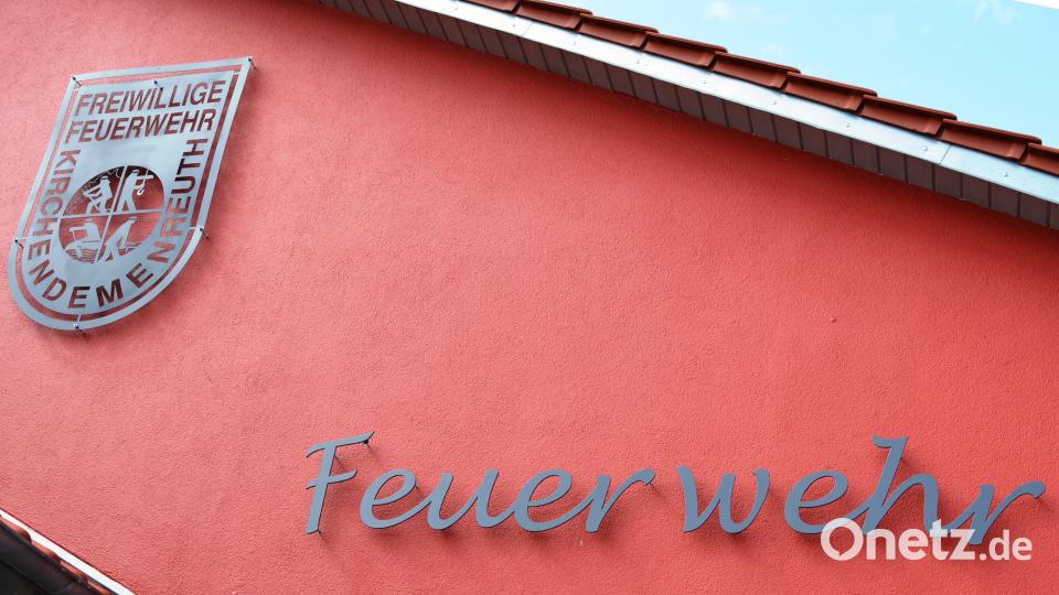 Haberländer Feuerwehr feiert Einweihung des neuen Feuerwehrhauses und des neuen Feuerwehrautos. Foto: Werner Schmola