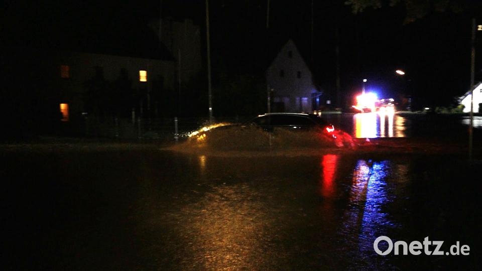 In einigen Ortschaften im Kreis Kelheim stand das Wasser bis zu einen Meter hoch. Auer, Alexander