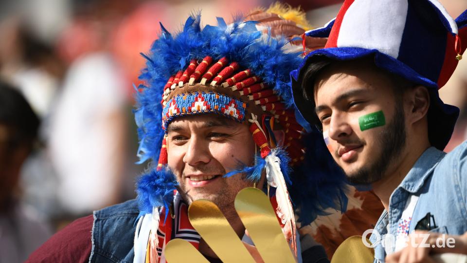 So bunt feieren die Fußball-Fans ihre WM Federico Gambarini/dpa