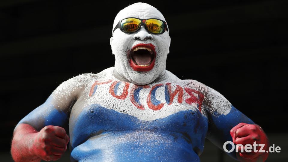 So bunt feieren die Fußball-Fans ihre WM Rebecca Blackwell/AP/dpa