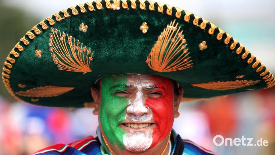 So bunt feieren die Fußball-Fans ihre WM Adam Davy/PA Wire/dpa