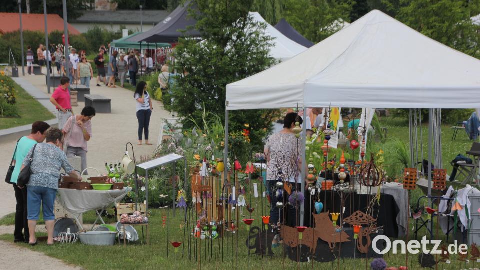 Bei den Tirschenreuther Gartentagen präsentierten viele Aussteller ihre Waren. kro