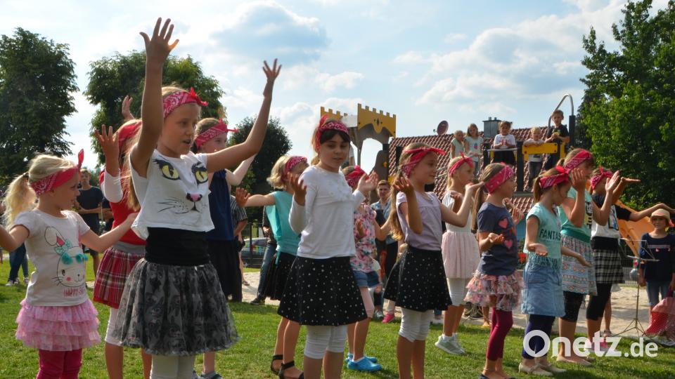 Buntes und fröhliches Sommernachtfest im Evangelischen Haus für Kinder Gottfried Sperl. dob