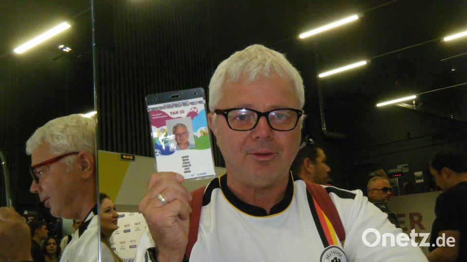 Bebbo Schuller aus Schnaittenbach war zum WM-Auftakt-Spiel der deutschen Fußball-Nationalmannschaft in Moskaut in Bebbo Schuller