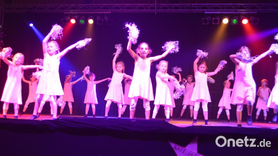 Tanzshow 2018 der Tanzgruppen der SV Grafenwöhr. myd