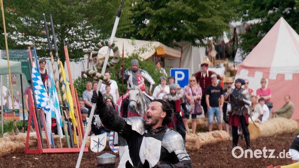 Ritterturniert und Marktspectaculum anlässlich 675 Jahre Bränau Grüner, Norbert