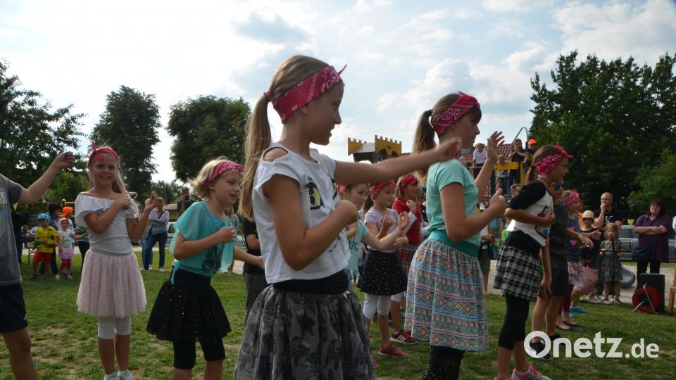 Buntes und fröhliches Sommernachtfest im Evangelischen Haus für Kinder Gottfried Sperl. dob