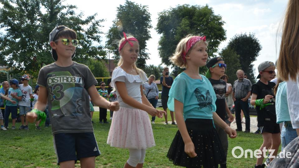 Beim &quot;Rock&#039;n roll&quot; gingen die Mädels und Jungs richtig ab. dob