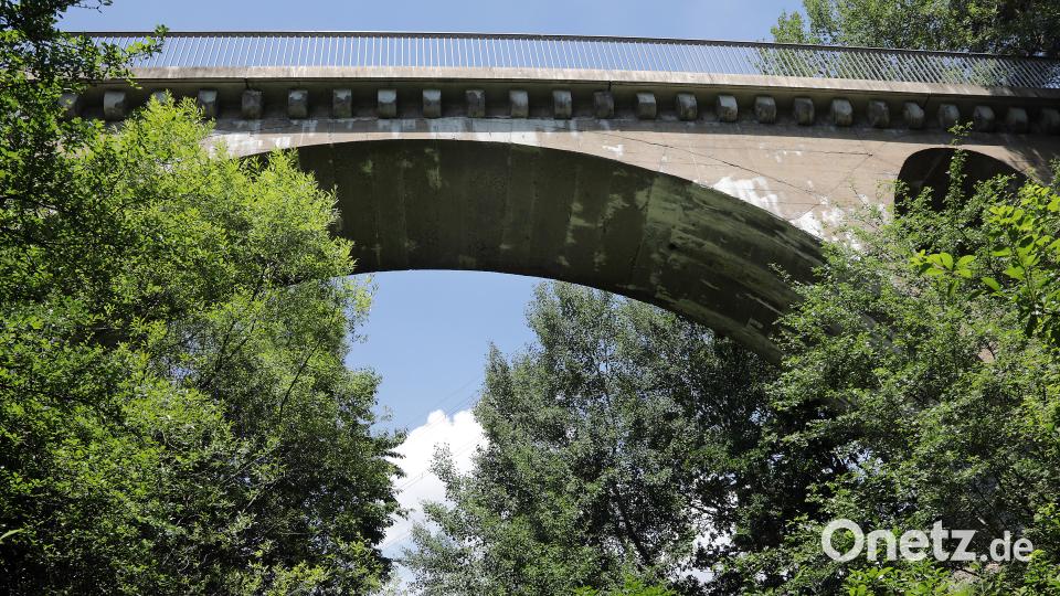 Die Brücke über das Haager Tal wird auch in absehbarer Zeit nicht saniert werden. Wolfgang Steinbacher