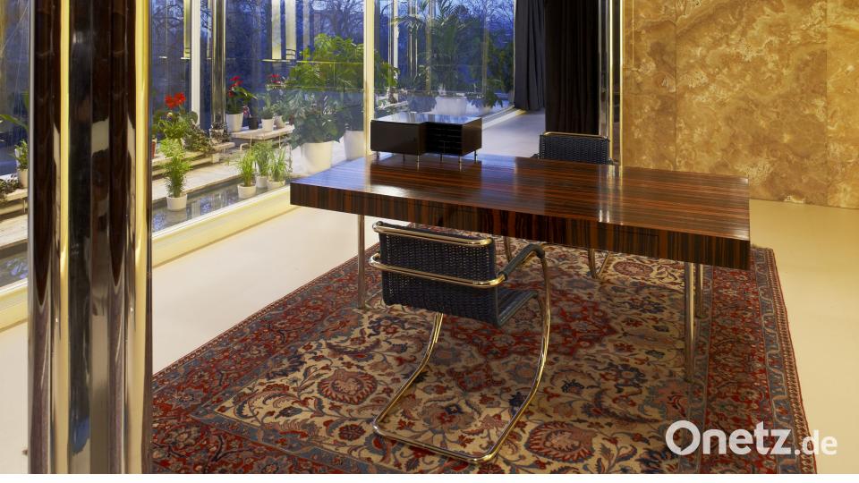 Nüchtern, aber nicht kalt. Schnörkellos, aber mit Lust am Muster. Das Interieur würde auch einem Loft in Manhattan gut anstehen und erinnert nur selten an seine k.u.k-geprägte Umgebung in Mähren. David Židlický