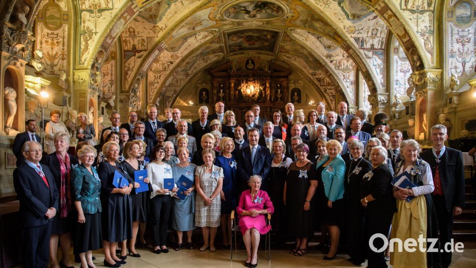 Die Geehrten mit Ministerpräsident Markus Söder. Matthias Balk/dpa