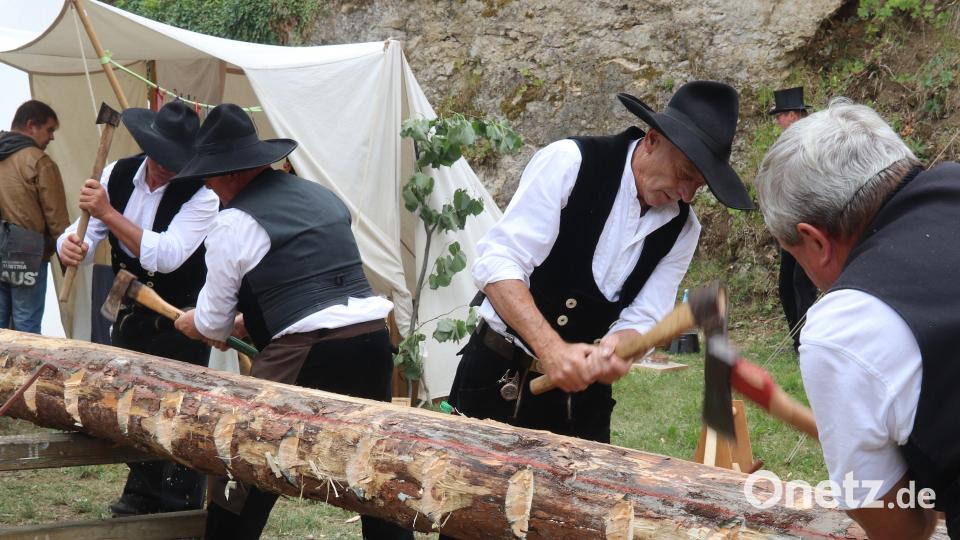 Einmaliges bot  das Stiber-Feldlager auf der Schanze. Franitza, Martina [mfh]