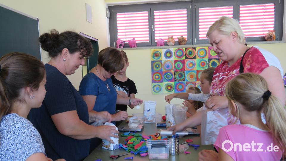 Luftballons gefüllt mit Mehl: Ein Klassiker, der bei jeder Generation wieder gut ankommt. ubb