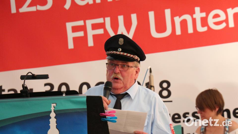 Vorsitzender Reinhold Veigl bei seiner Festrede. rpp