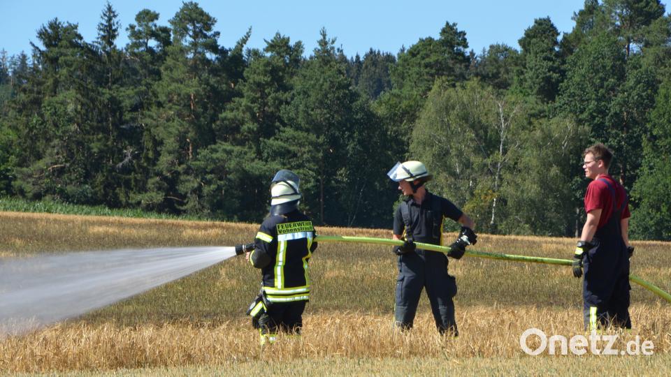 Ackerfläche brennt dob