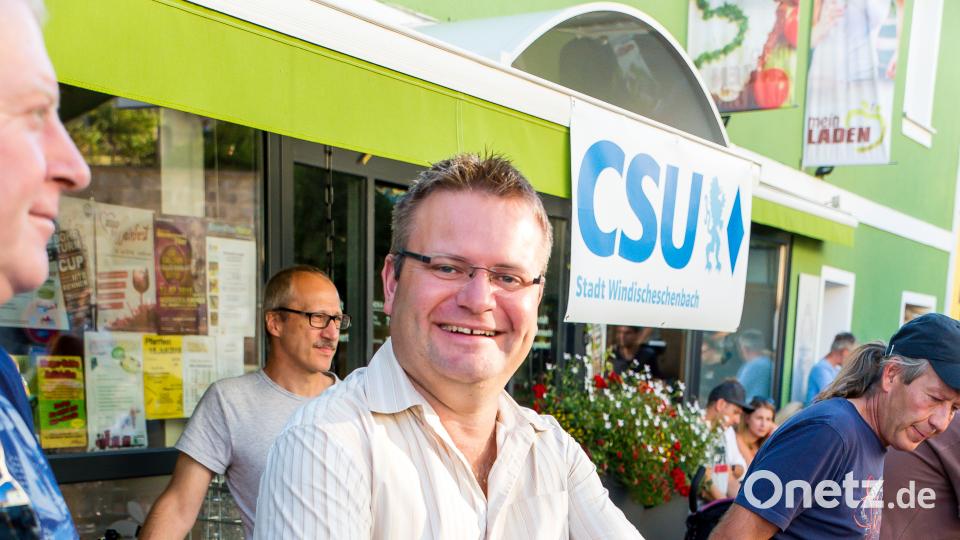 An Getränken mangelte es nicht. Ob Zoigl, Wein oder Cocktails, bei den heißen Temperaturen musste niemand durstig bleiben. sml
