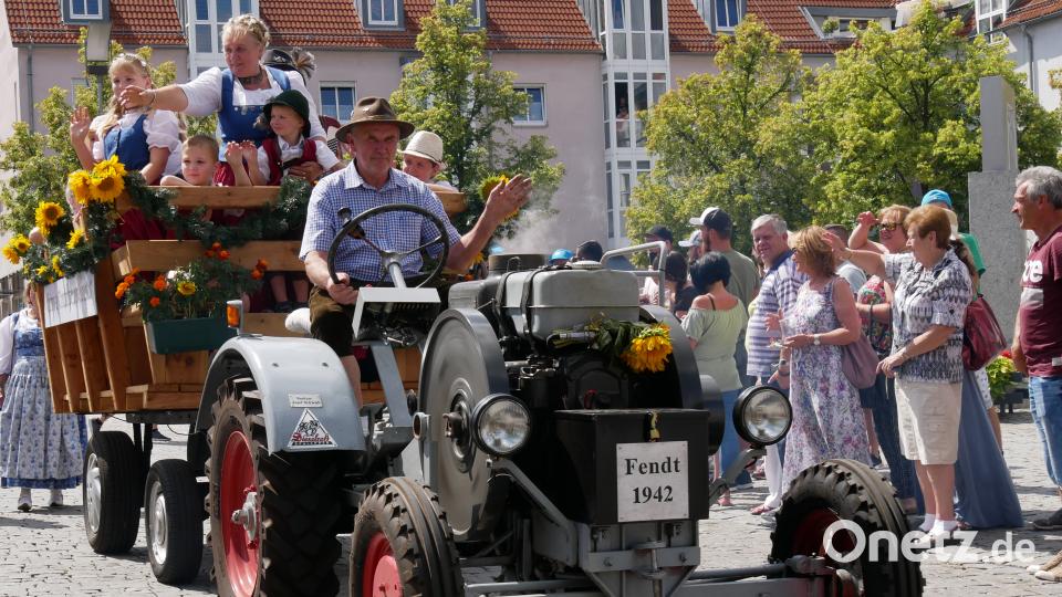 Am gestrigen Sonntag waren etwa 2000 Aktive von 140 Gruppen beim Festzug in Wiesau dabei. TR
