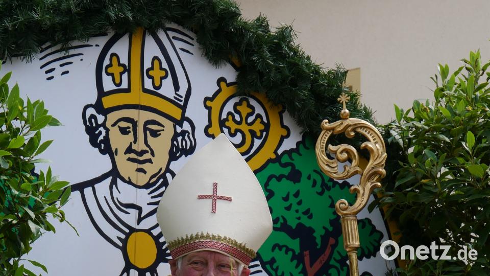 Am gestrigen Sonntag waren etwa 2000 Aktive von 140 Gruppen beim Festzug in Wiesau dabei. TR