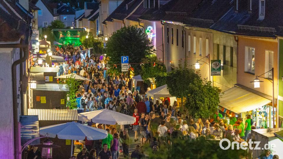 Bis in die späten Abendstunden herrschte Hochbetrieb auf der windischeschenbacher Festmeile sml