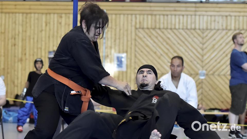 Süddeutsche Meisterschaft im Kickboxen in Amberg. zg