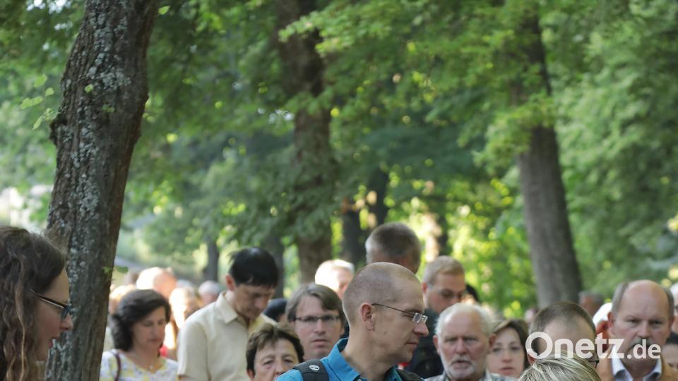 Schlussandacht mit Lichterprozession und Weihbischof Reinhard Pappenberger beim Bergfest wsb