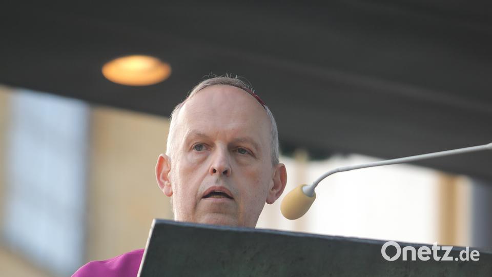 Schlussandacht mit Lichterprozession und Weihbischof Reinhard Pappenberger beim Bergfest wsb