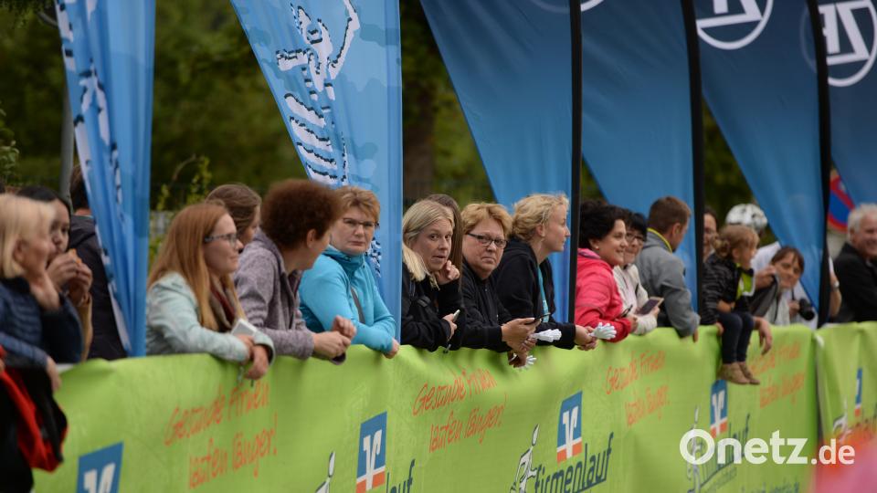 Auf dem Gelände der Firma Stahlgruber in Sulzbach-Rosenberg war Start und Ziel der 10. Auflage des Amberg-Sulzbacher Firmenlaufs. Über 1500 Läuferinnen und Läufer gingen an den Start. Andreas Brückmann