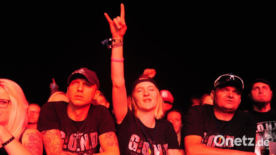 Die G.O.N.D. rockt. Auf und vor allem vor der Bühne. Andreas Brückmann