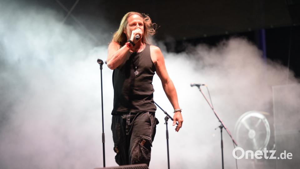 Die G.O.N.D. rockt. Auf und vor allem vor der Bühne. F.U.C.K präsentierte astreinen Cover Metal. Andreas Brückmann