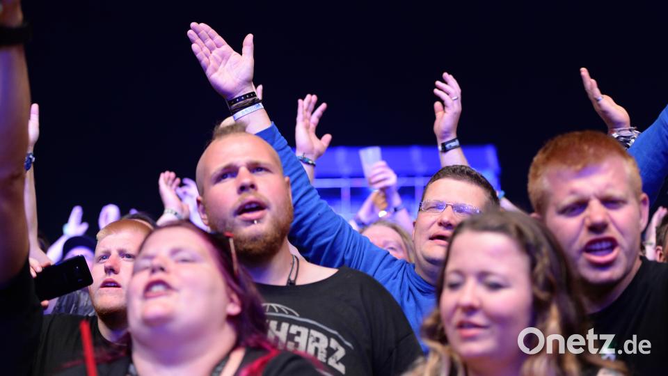 Die G.O.N.D. rockt. Auf und vor allem vor der Bühne. Andreas Brückmann