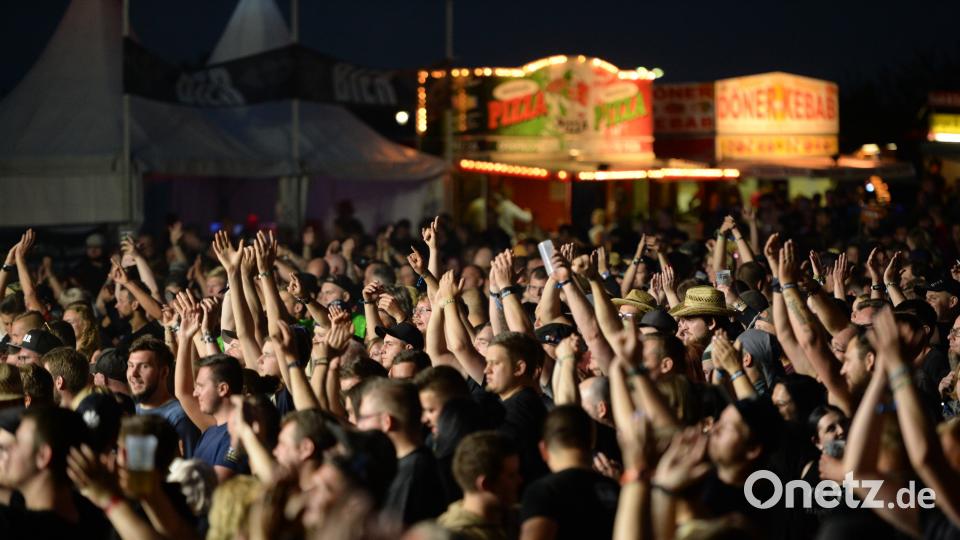 Die G.O.N.D. rockt. Auf und vor allem vor der Bühne. Andreas Brückmann