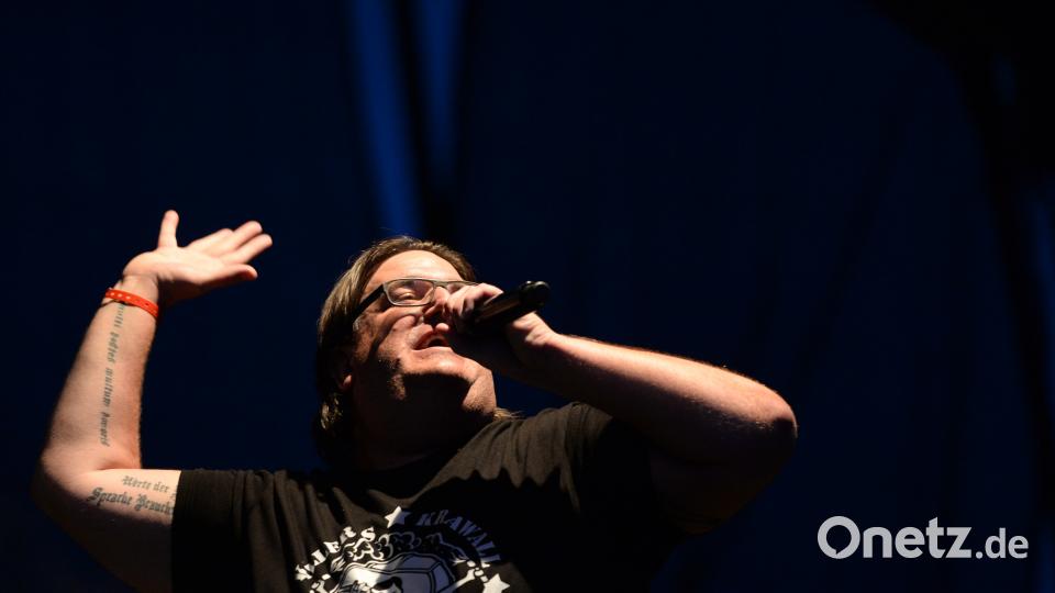 Die G.O.N.D. rockt. Auf und vor allem vor der Bühne. Der Killermichl sorgte mit seinem Auftritt für Ballermannstimmung. Andreas Brückmann