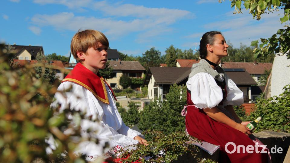 Himmels-Ministrant und Marei in Wartestellung. Uli Piehler