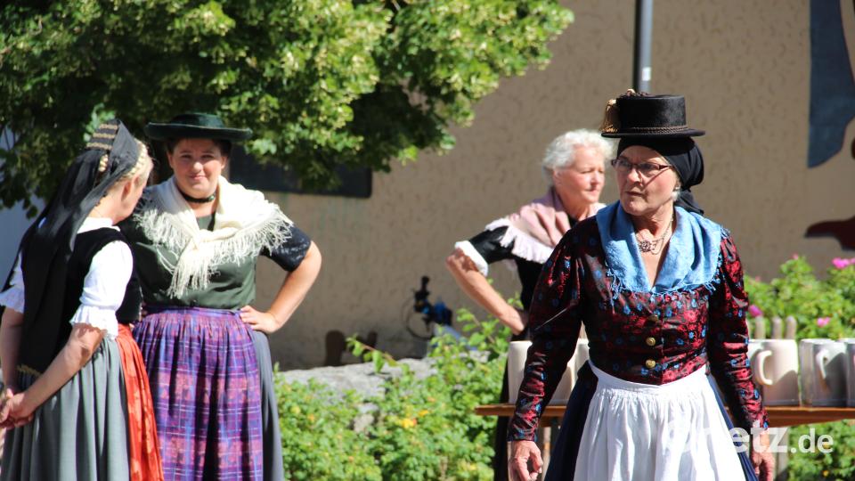 Ein kleiner Ratsch, dick eingepackt in der Sommerhitze.. Uli Piehler