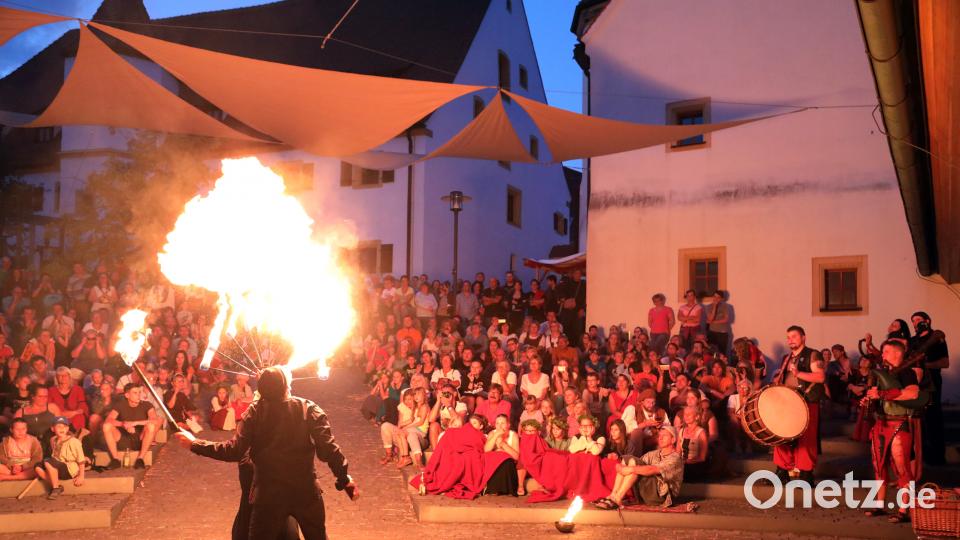Mittelalterlicher Markt in Nabburg: Zehntausende zogen am Wochenende zurück ins Mittelalter bei idealen Wetterbedingungen. Götz, Gerhard