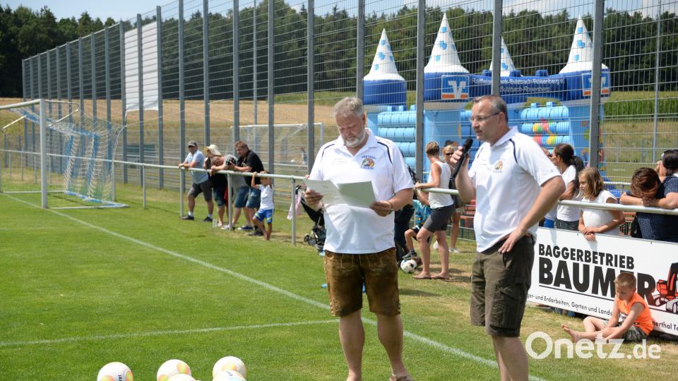 Siegerehrung beim Nachwuchsturnier. brü
