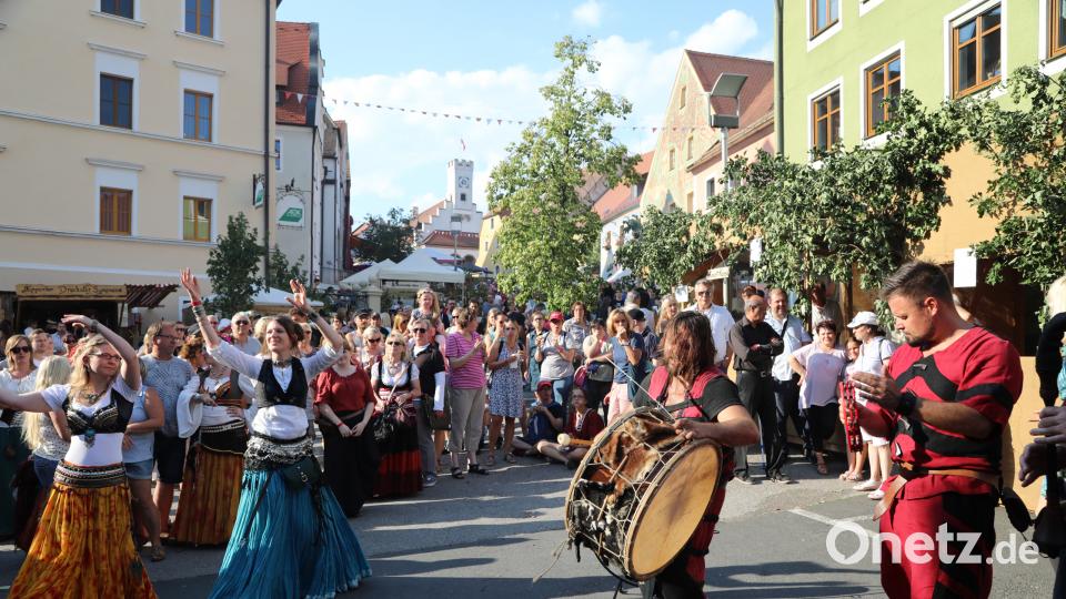 Mittelalterlicher Markt in Nabburg: Zehntausende zogen am Wochenende zurück ins Mittelalter bei idealen Wetterbedingungen. Götz, Gerhard