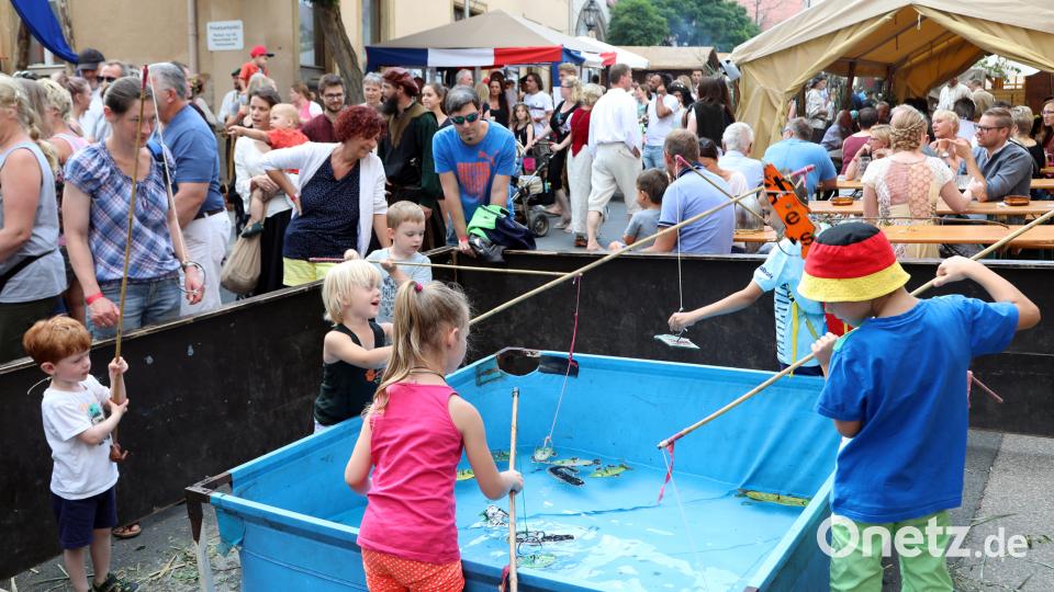 Mittelalterlicher Markt in Nabburg: Zehntausende zogen am Wochenende zurück ins Mittelalter bei idealen Wetterbedingungen. Götz, Gerhard