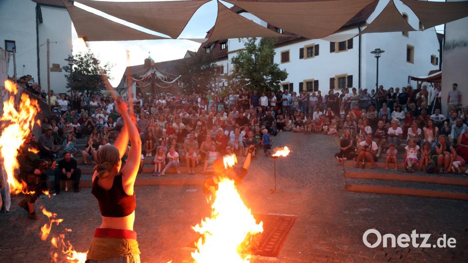 Mittelalterlicher Markt in Nabburg: Zehntausende zogen am Wochenende zurück ins Mittelalter bei idealen Wetterbedingungen. Götz, Gerhard