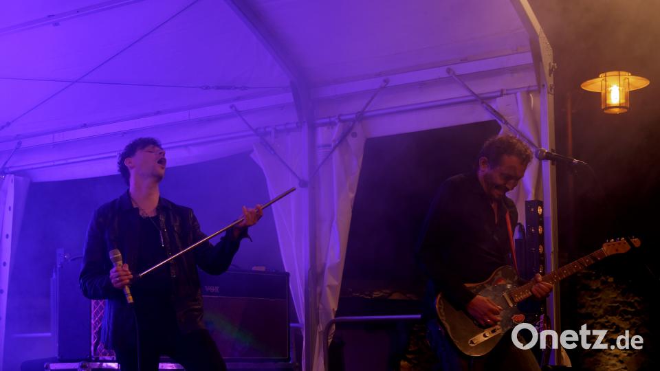 Markus Engelstaedter und Band spielen &quot;The Magic of Queen&quot; in Waldsassen tr