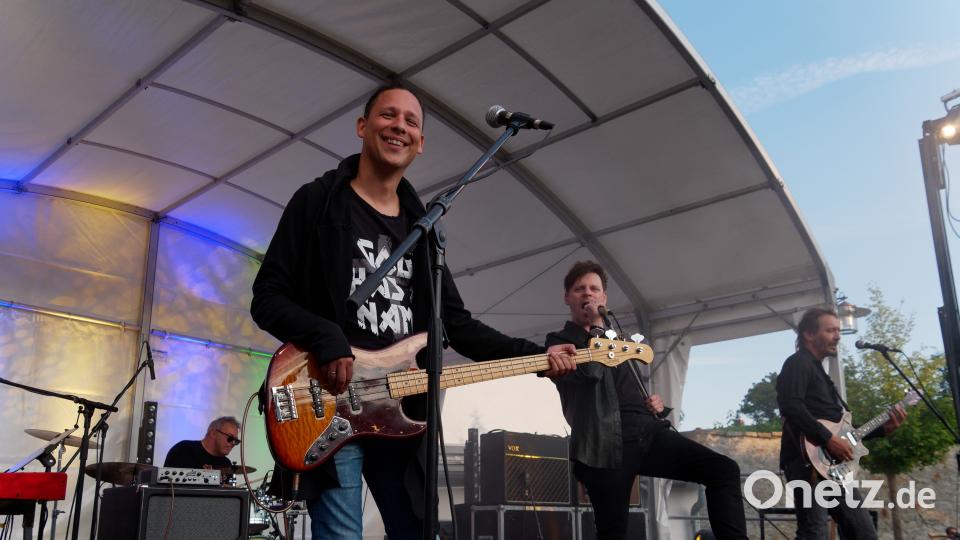 Markus Engelstaedter und Band spielen &quot;The Magic of Queen) in Waldsassen tr