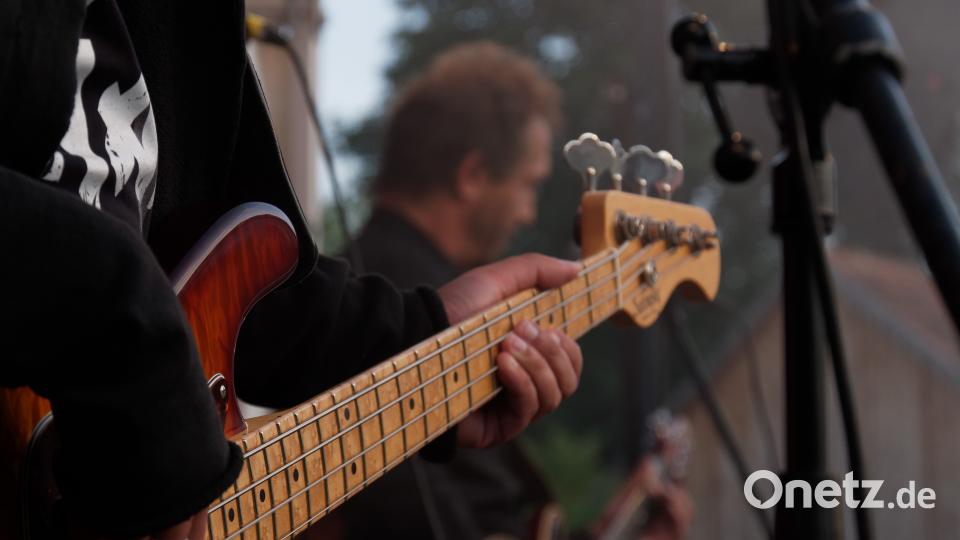 Markus Engelstaedter und Band spielen &quot;The Magic of Queen) in Waldsassen tr