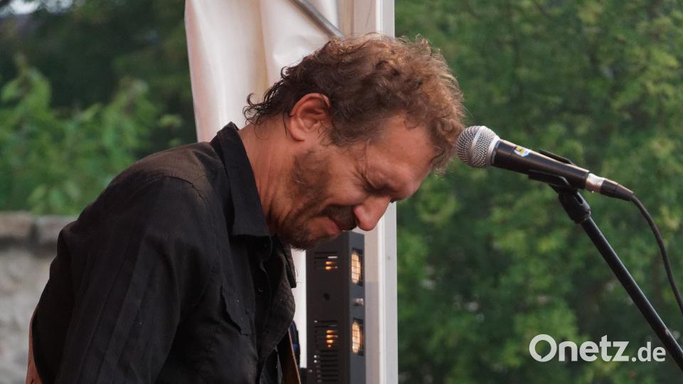 Markus Engelstaedter und Band spielen &quot;The Magic of Queen&quot; in Waldsassen tr